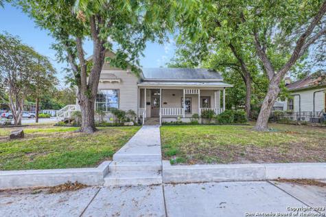 1015 W San Antonio Street New Braunfels TX 78130