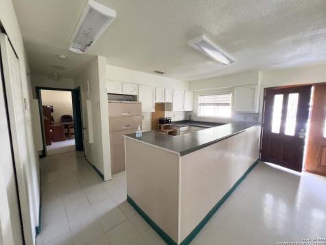 5995 Heath Road San Antonio TX 78250