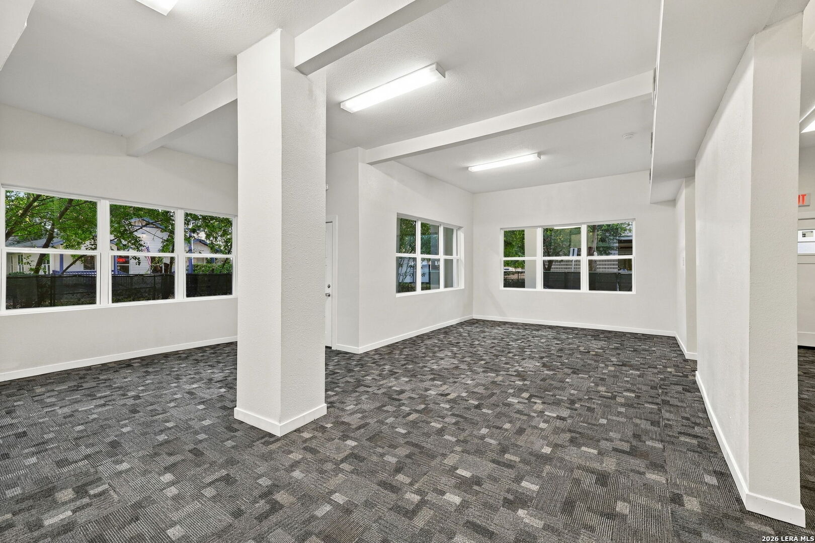 125 N San Marcos San Antonio TX 78207
