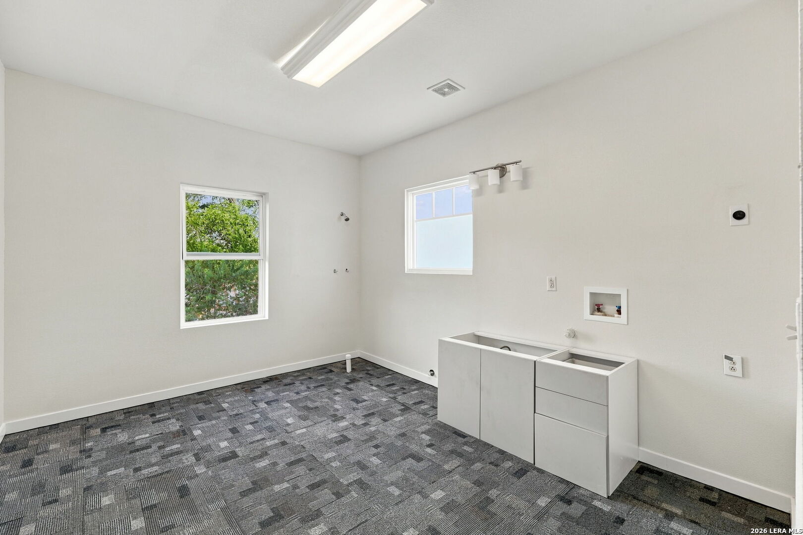 125 N San Marcos San Antonio TX 78207