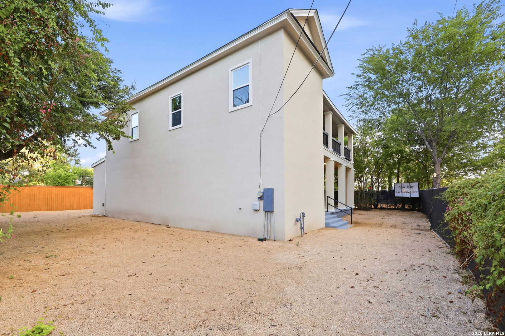 125 N San Marcos San Antonio TX 78207