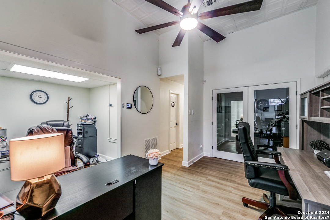 924 Camaron San Antonio TX 78212