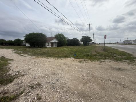 7555 Rigsby China Grove TX 78263