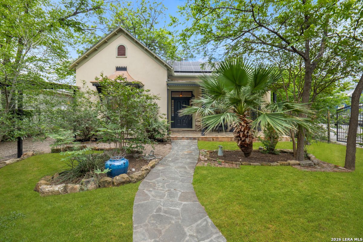 1012 N Flores Street San Antonio TX 78212
