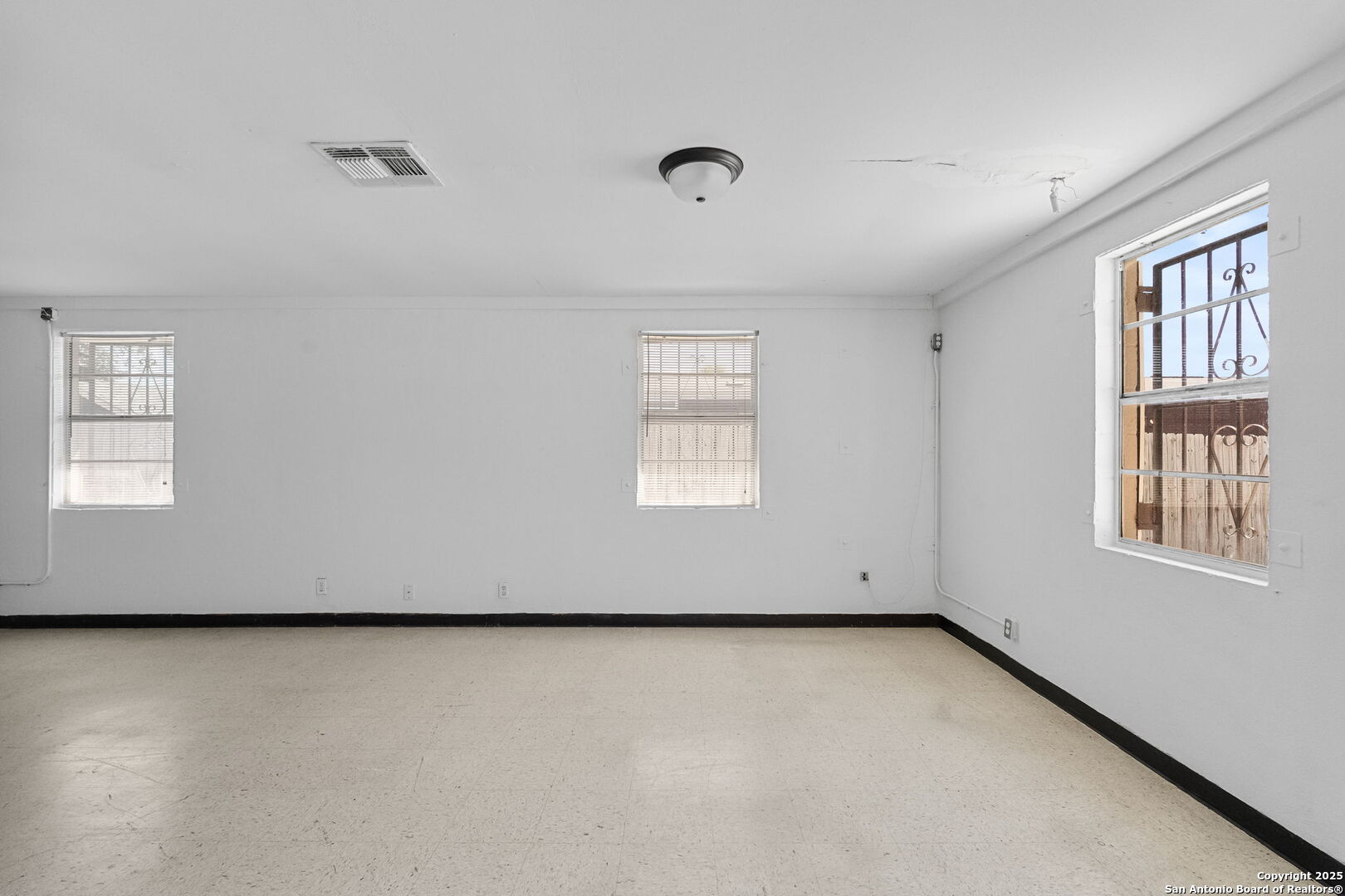 5710 Old Pearsall San Antonio TX 78242