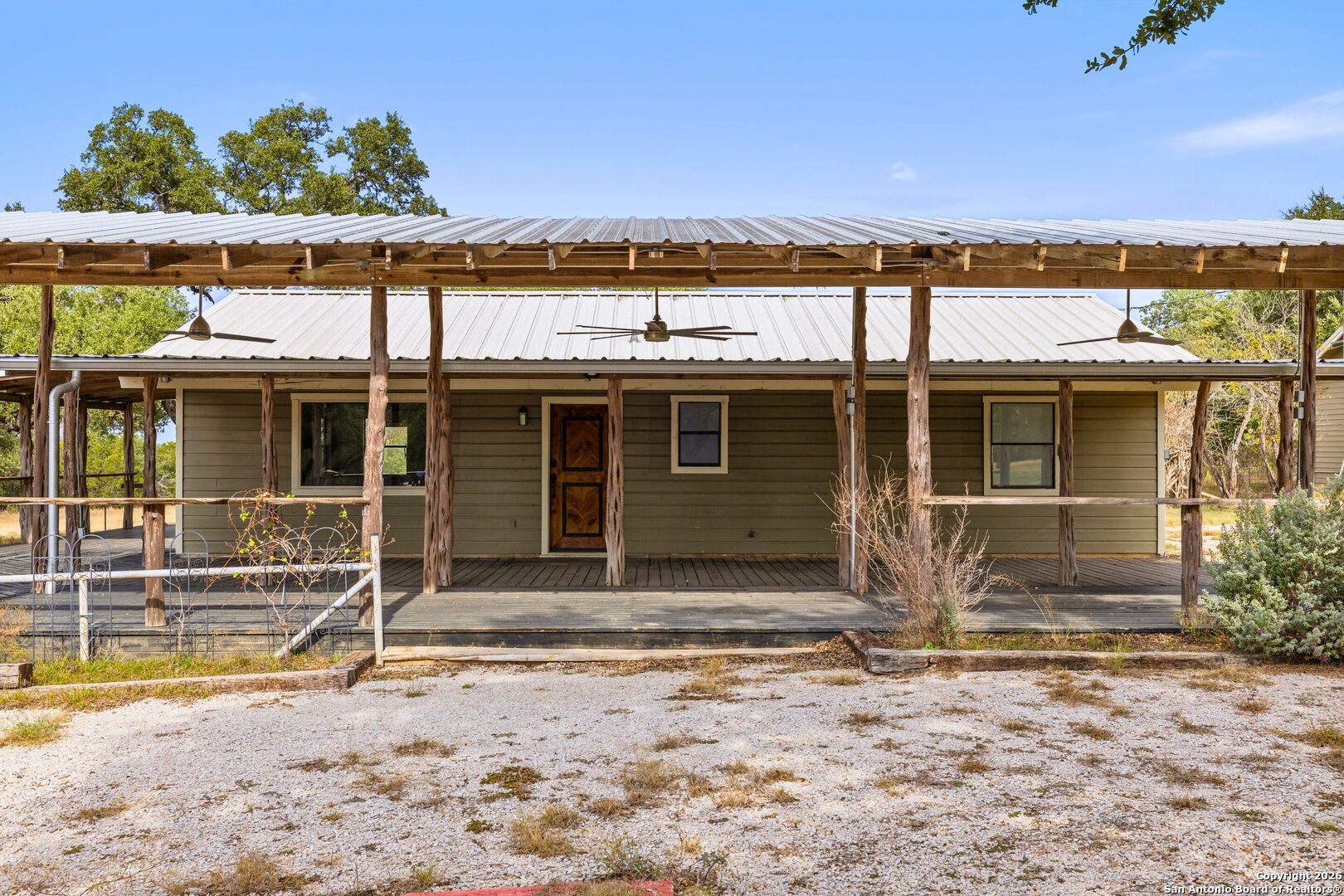 214 Edmonds Avenue Johnson City TX 78636