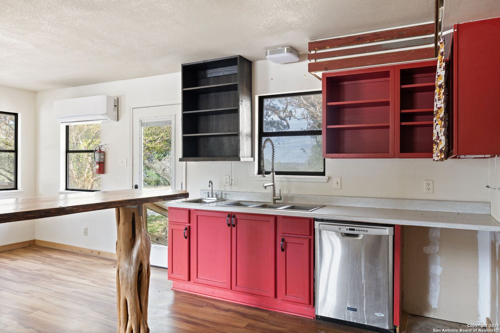 214 Edmonds Avenue Johnson City TX 78636