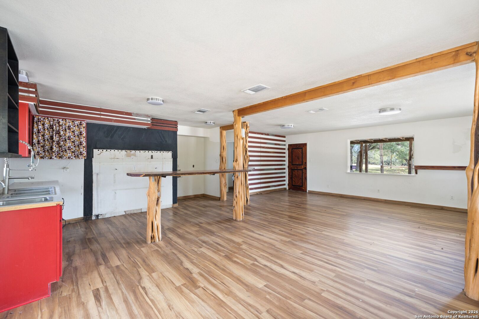 214 Edmonds Avenue Johnson City TX 78636