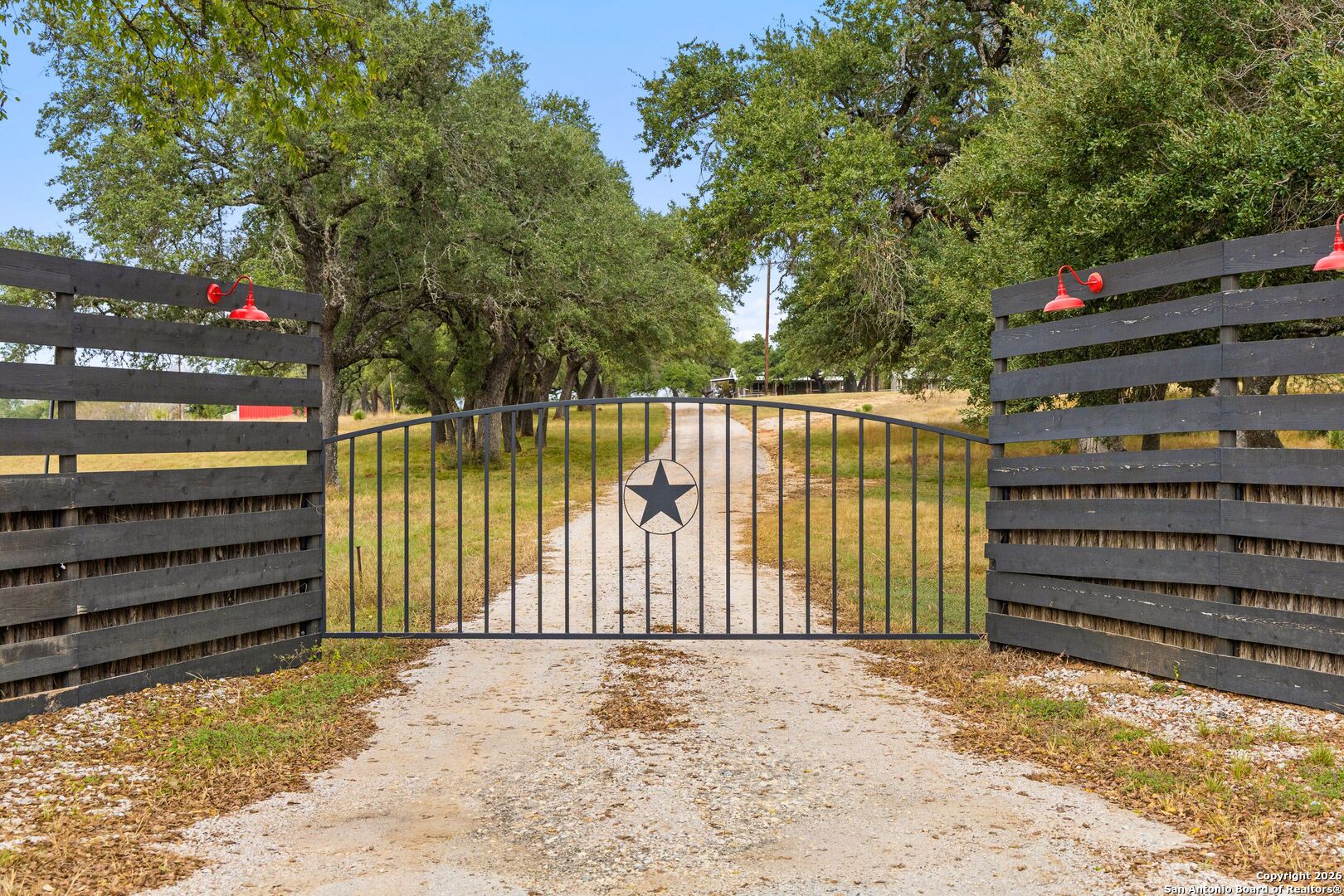 214 Edmonds Avenue Johnson City TX 78636