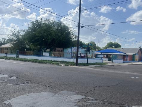 1920 Corpus Christi Street Laredo TX 78043