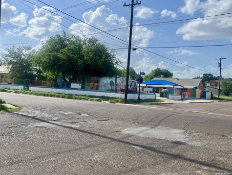 1920 Corpus Christi Street Laredo TX 78043