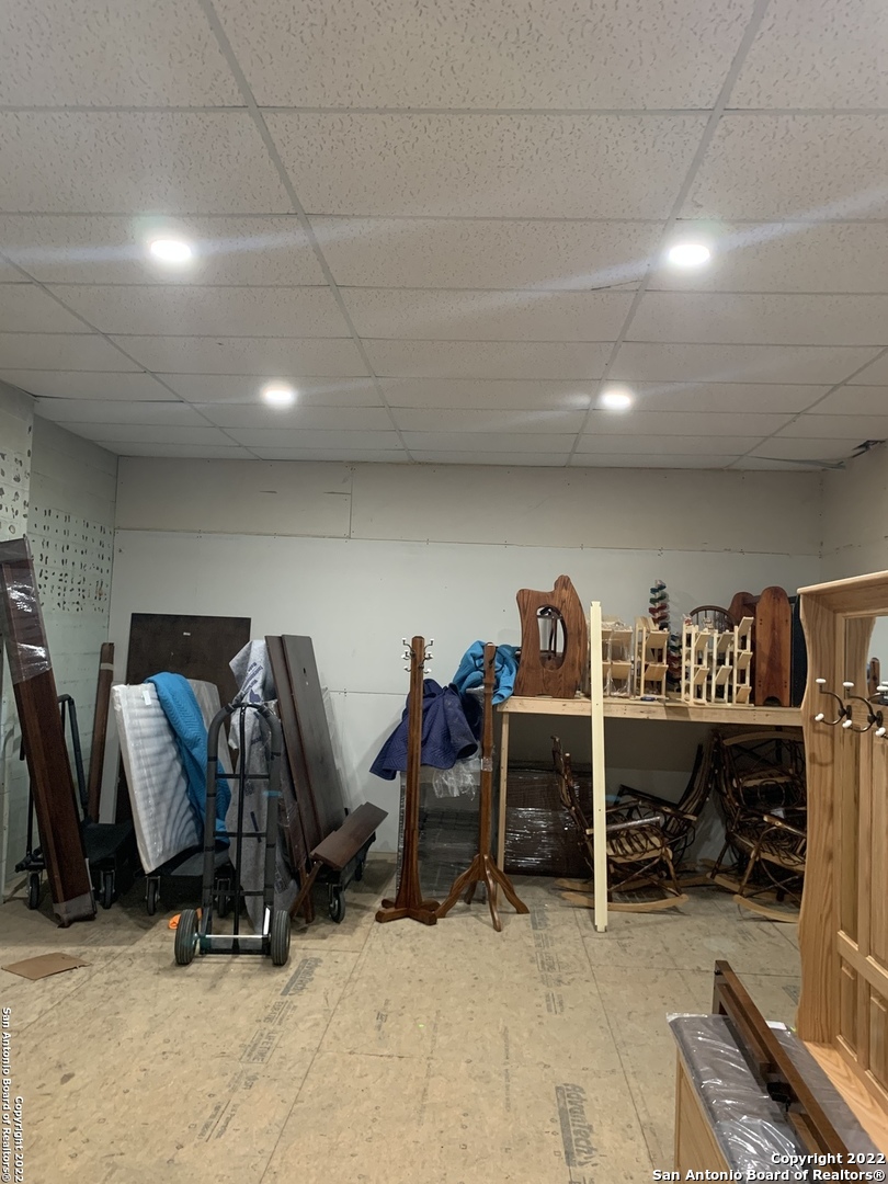 2209 E Main Street Uvalde TX 78801