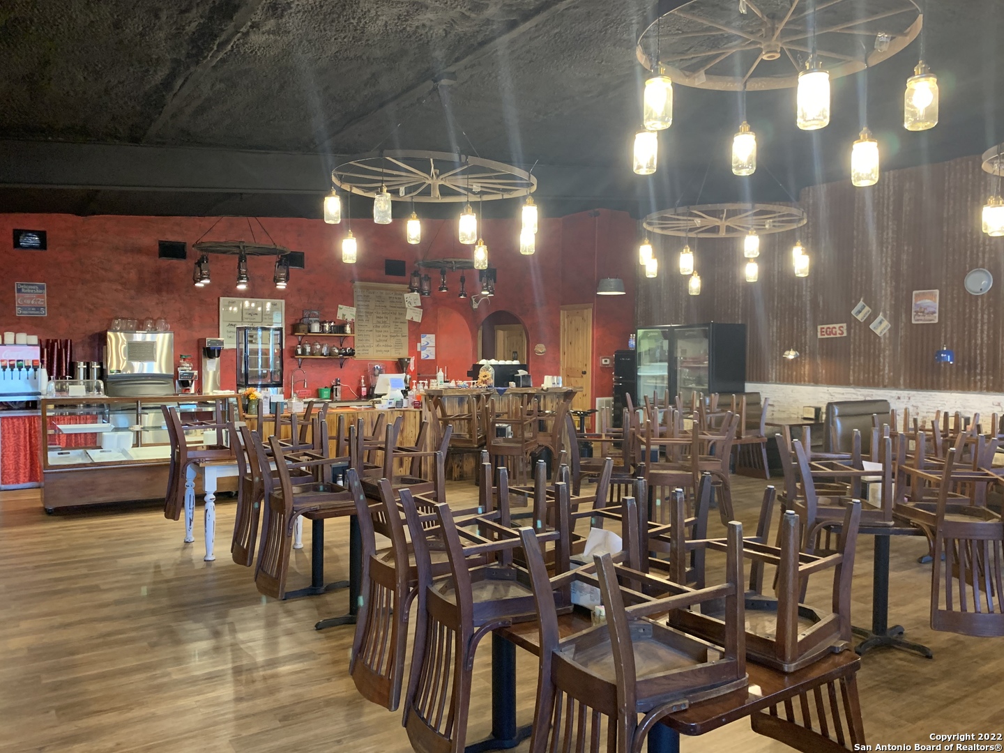 2209 E Main Street Uvalde TX 78801