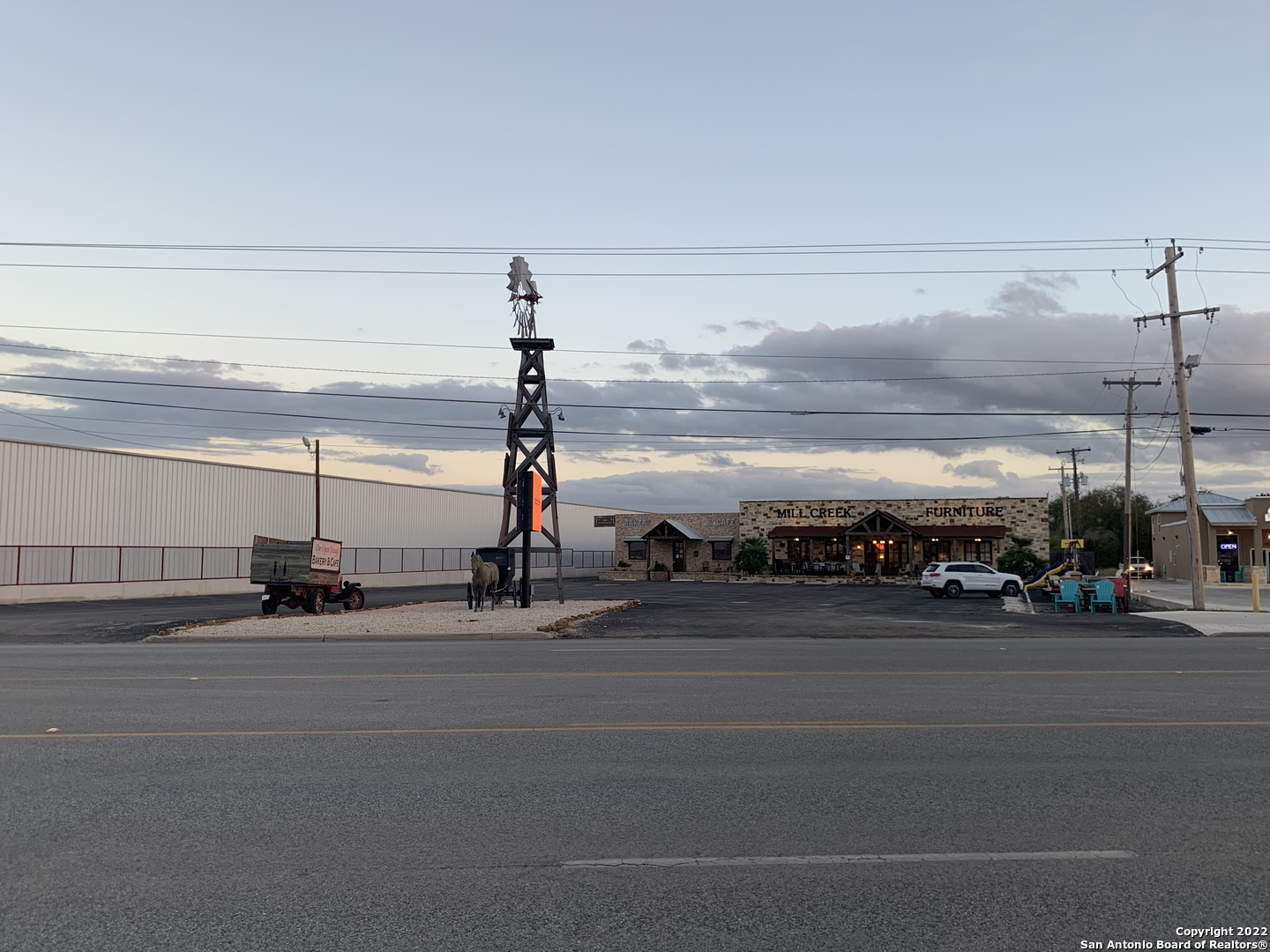 2209 E Main Street Uvalde TX 78801