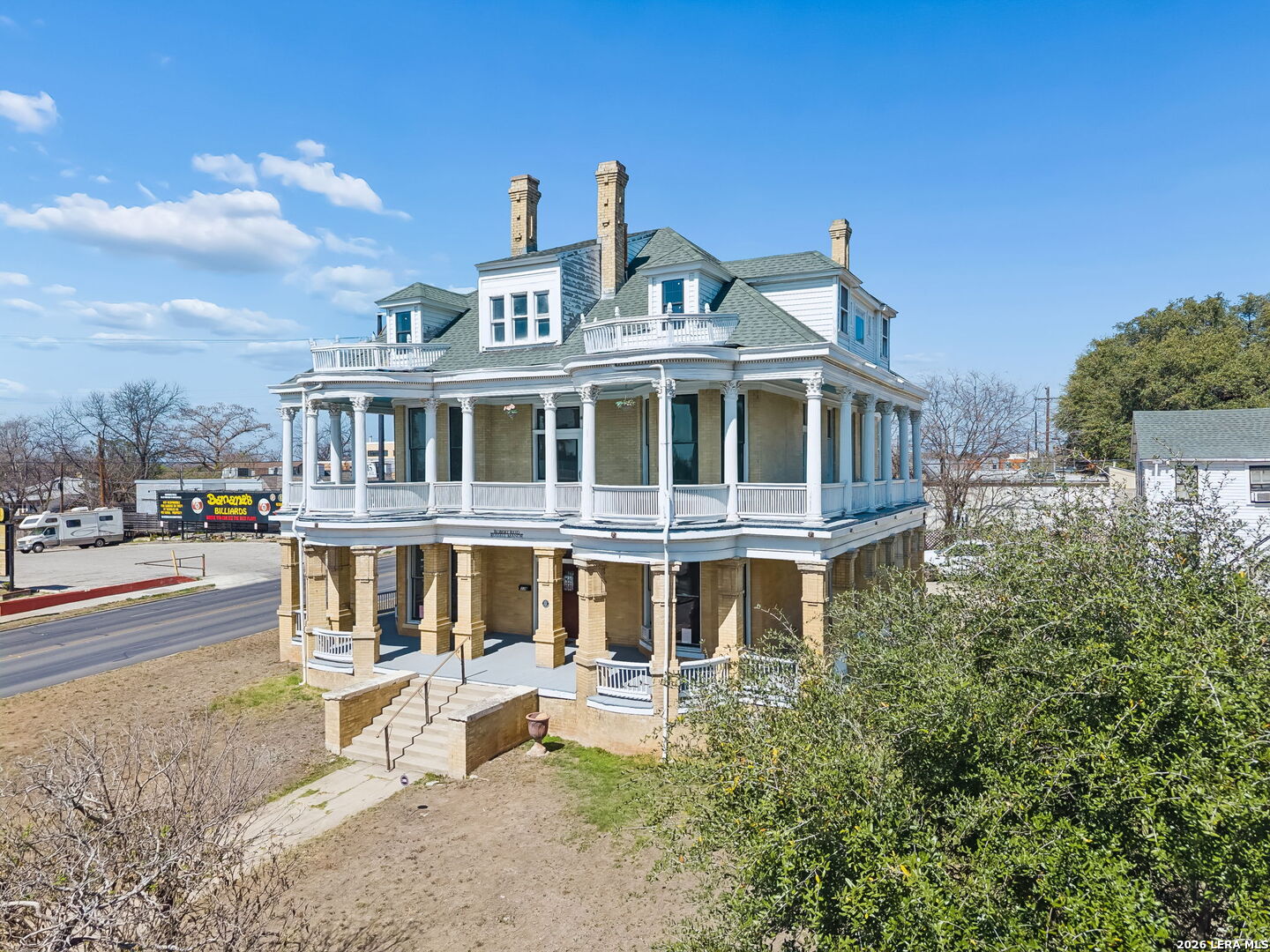 339 W Woodlawn Avenue San Antonio TX 78212
