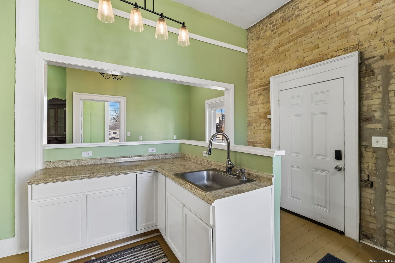 339 W Woodlawn Avenue San Antonio TX 78212