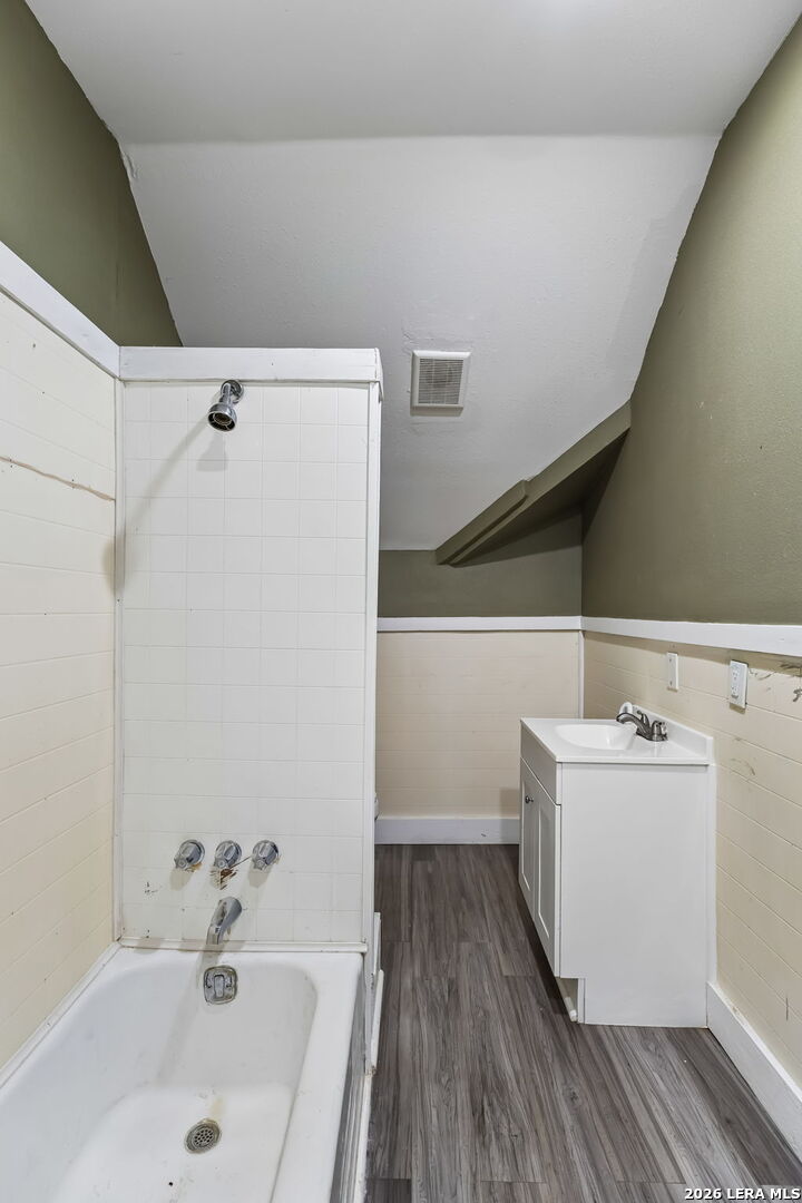 339 W Woodlawn Avenue San Antonio TX 78212