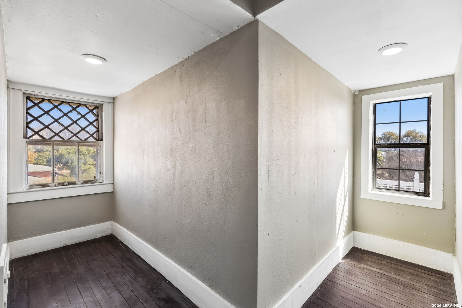 339 W Woodlawn Avenue San Antonio TX 78212