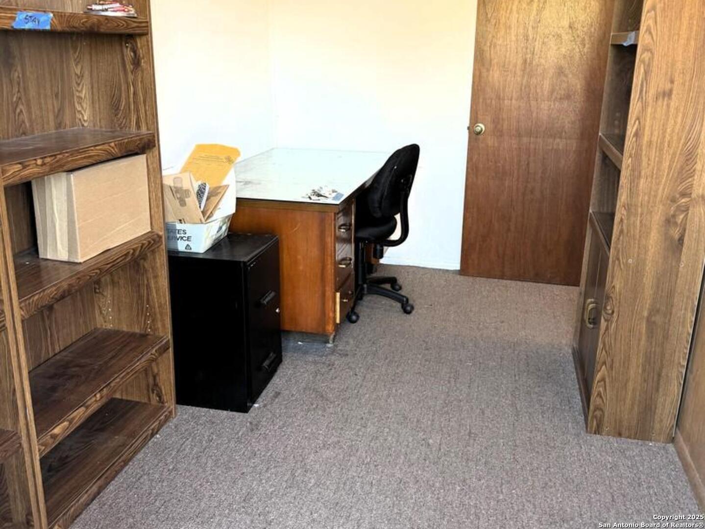 6615 S Flores San Antonio TX 78214