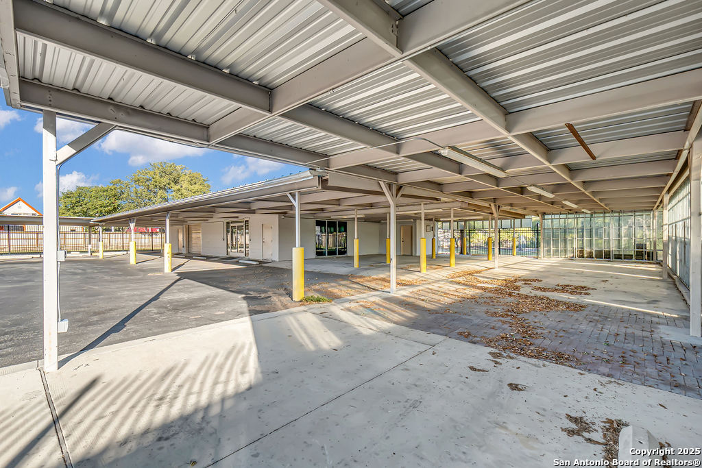 931 Basse San Antonio TX 78212