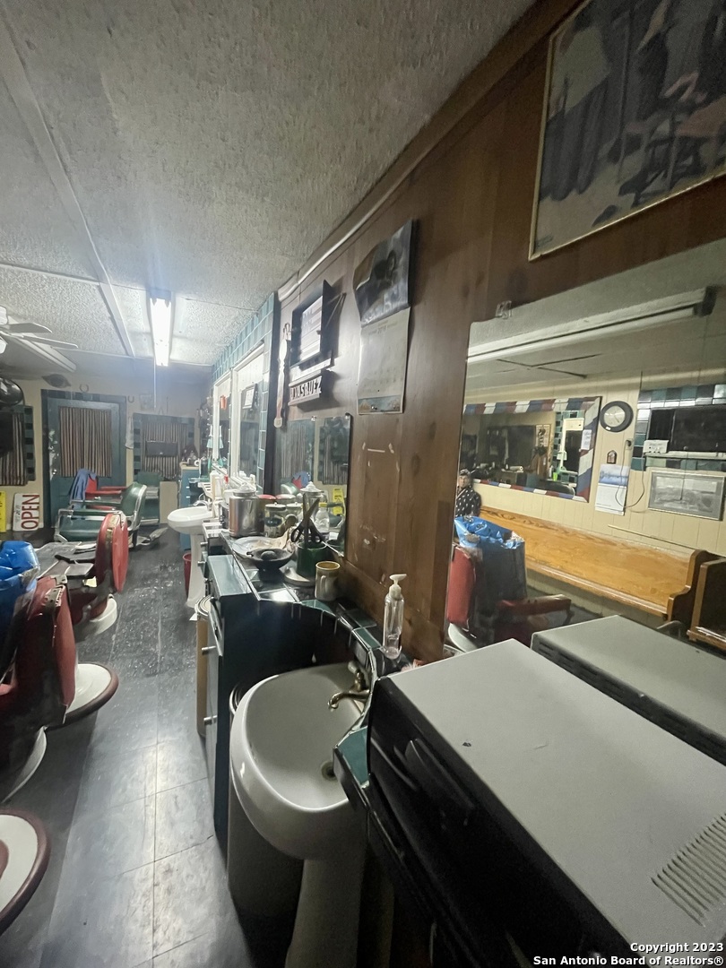 2522 Guadalupe Street San Antonio TX 78207