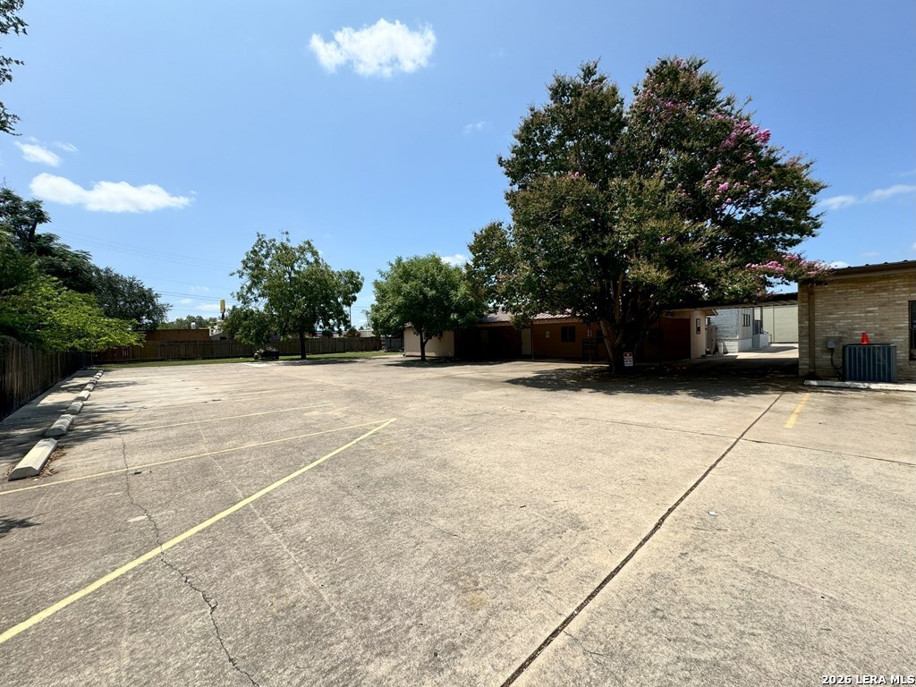 601 Clay Street Kerrville TX 78028