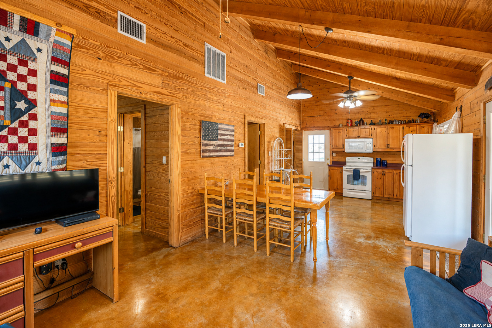 28 Pvt Road 3855 Utopia TX 78884