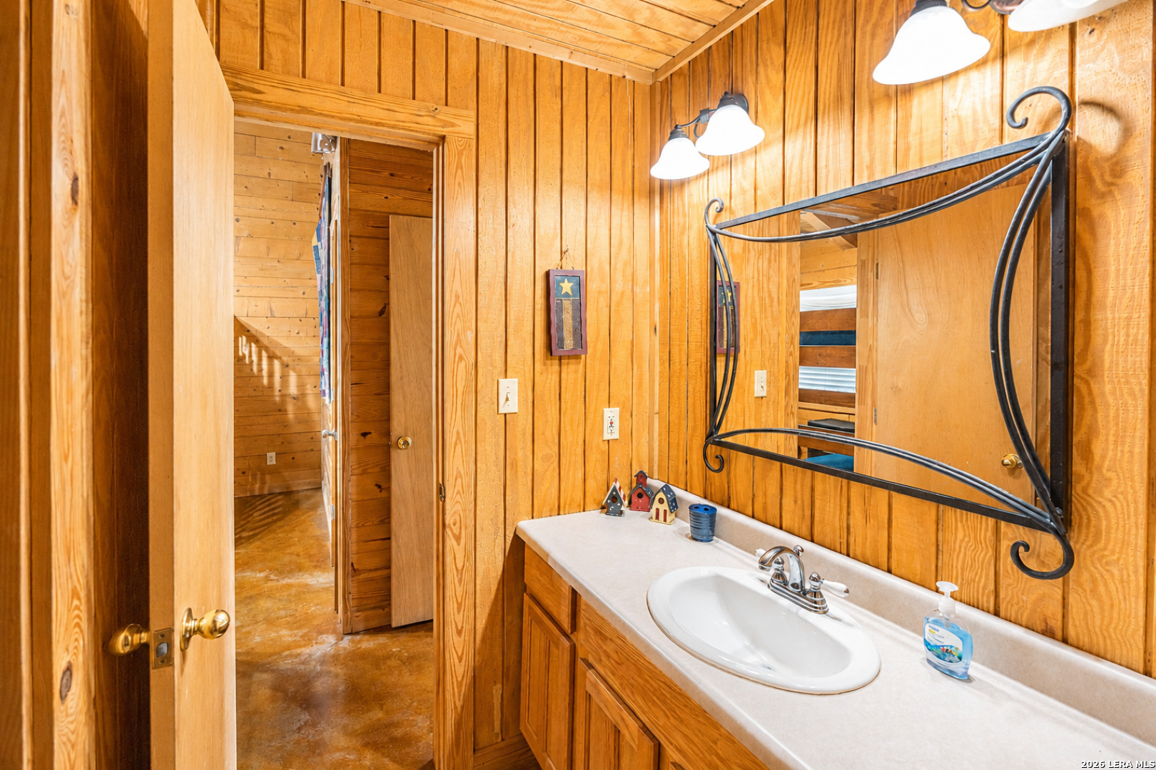 28 Pvt Road 3855 Utopia TX 78884