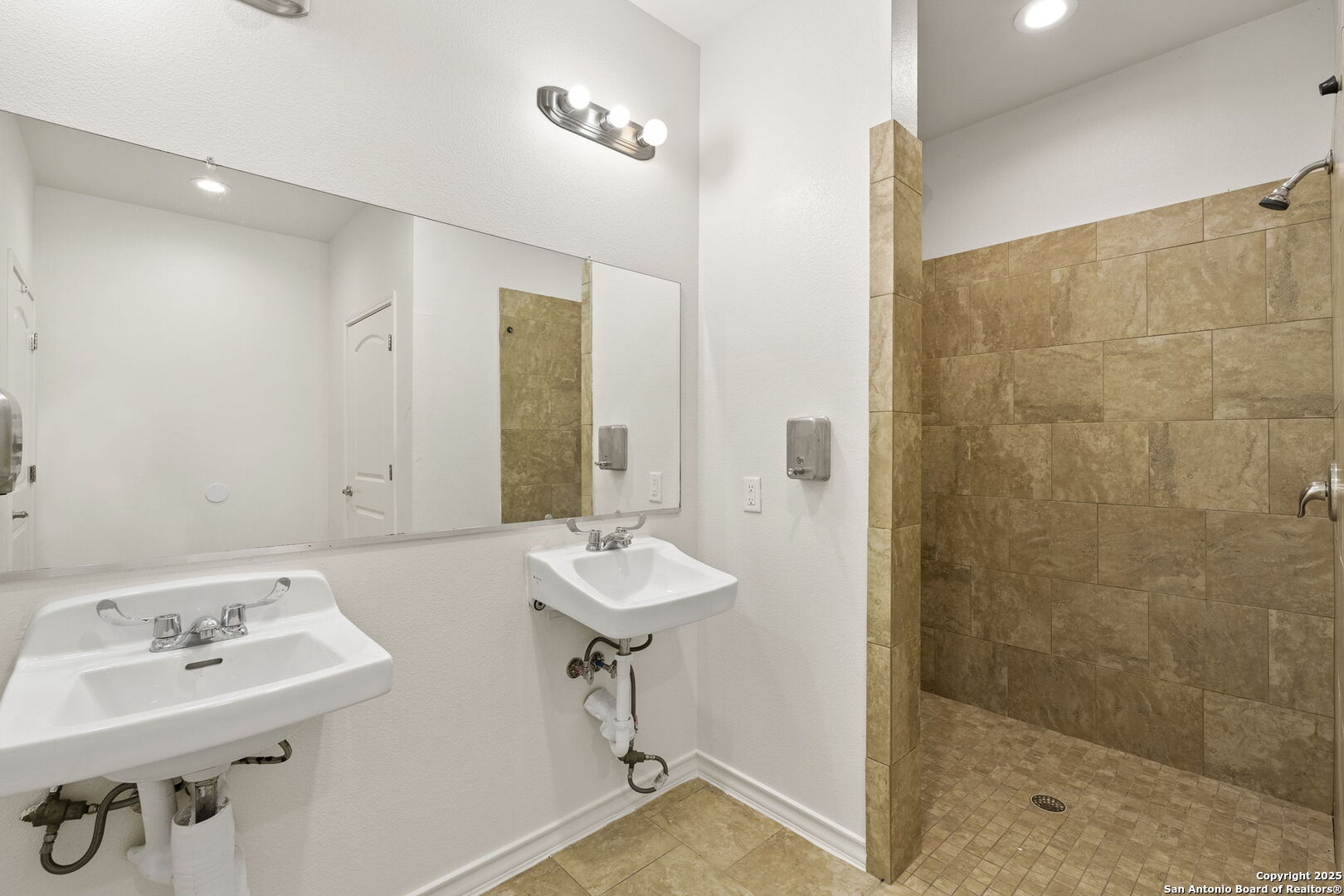 17606 Tucker Place San Antonio TX 78221