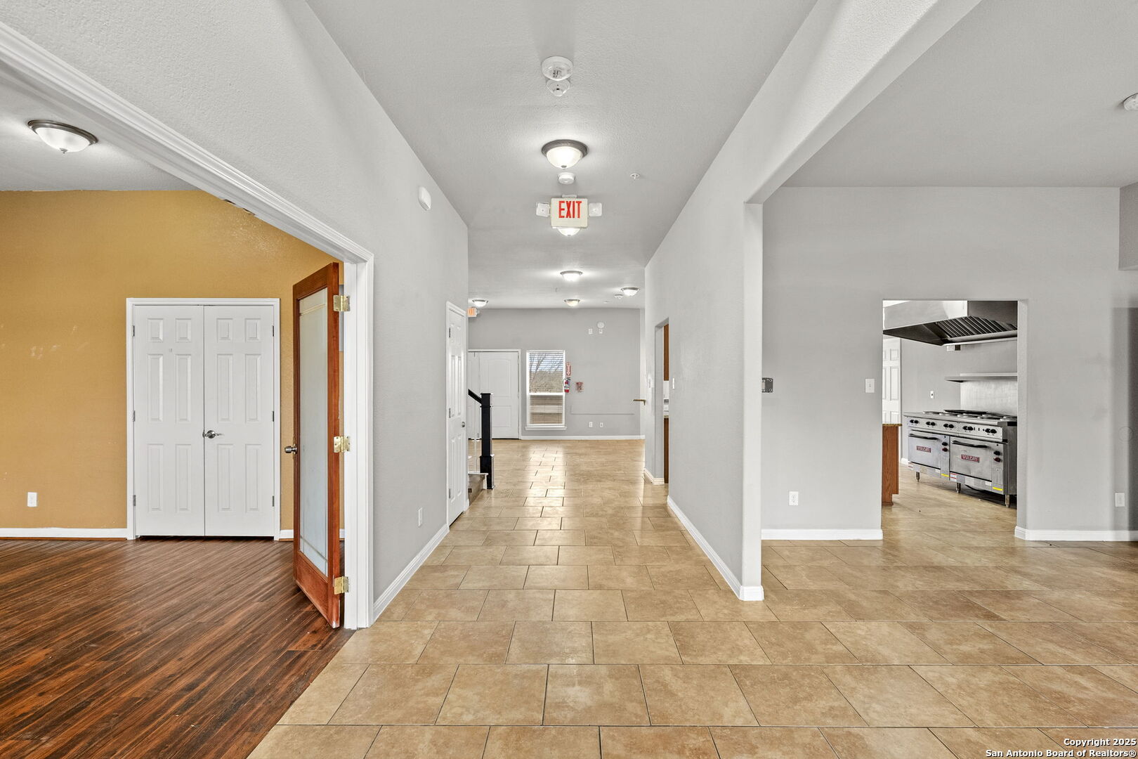 17606 Tucker Place San Antonio TX 78221