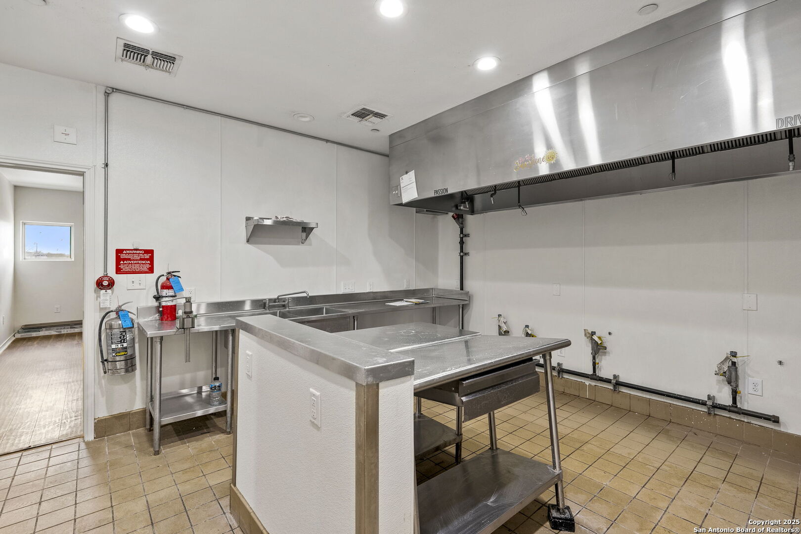 17606 Tucker Place San Antonio TX 78221