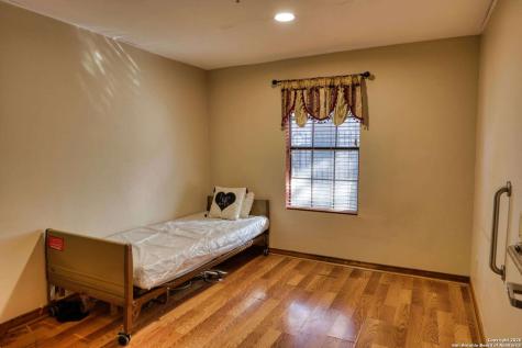 4154 Swans Landing San Antonio TX 78217