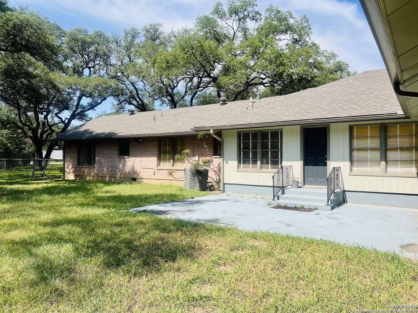 3004 Nacogdoches San Antonio TX 78217