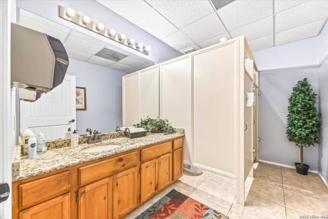 18965 Fm 2252 Garden Ridge TX 78266