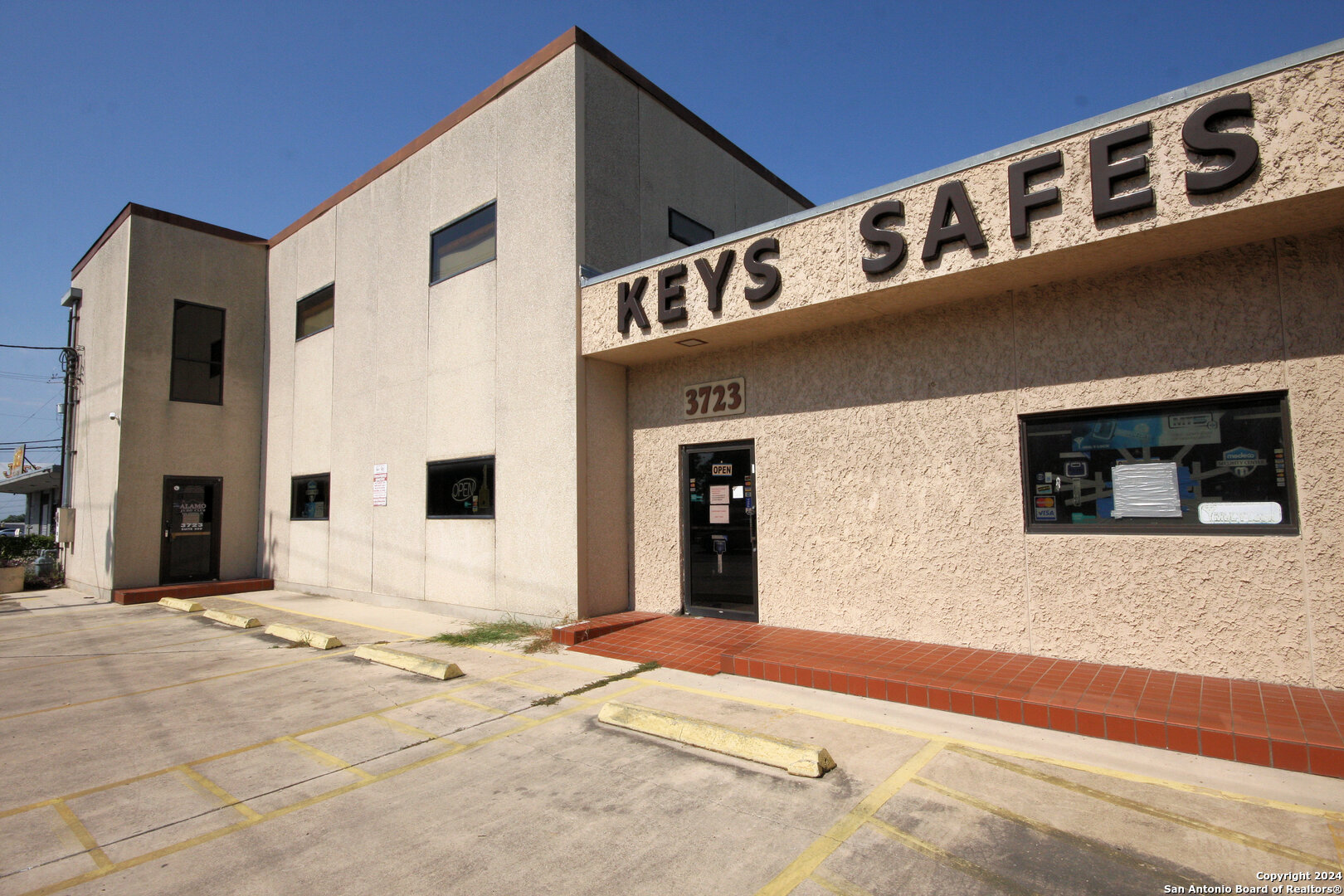 3723 West San Antonio TX 78213