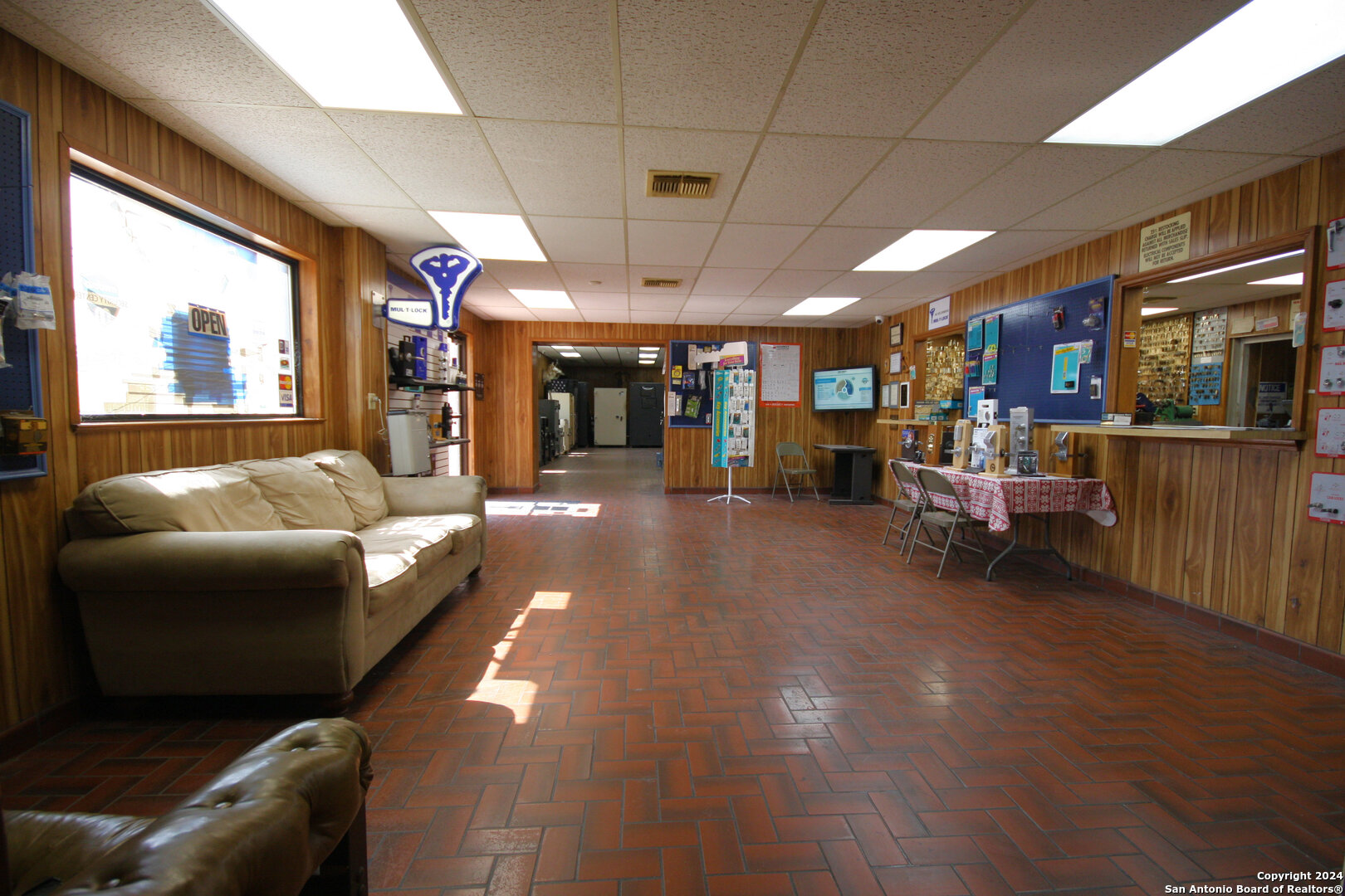 3723 West San Antonio TX 78213