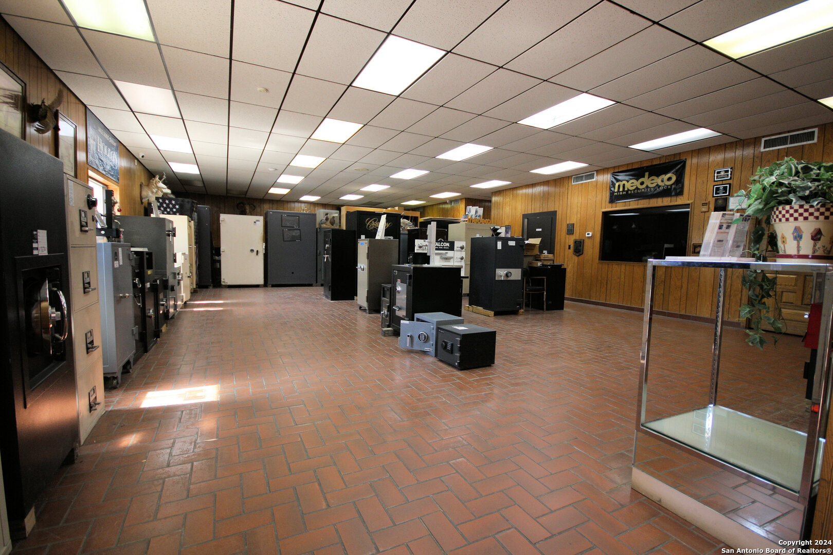 3723 West San Antonio TX 78213