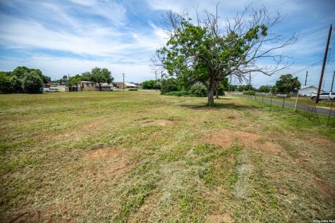 7004 Rigsby Avenue China Grove TX 78263