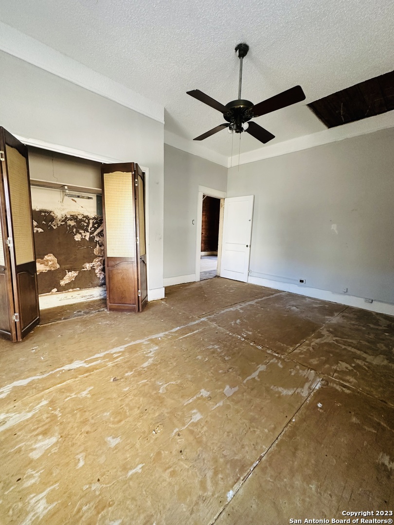 4104 S Presa Street San Antonio TX 78223