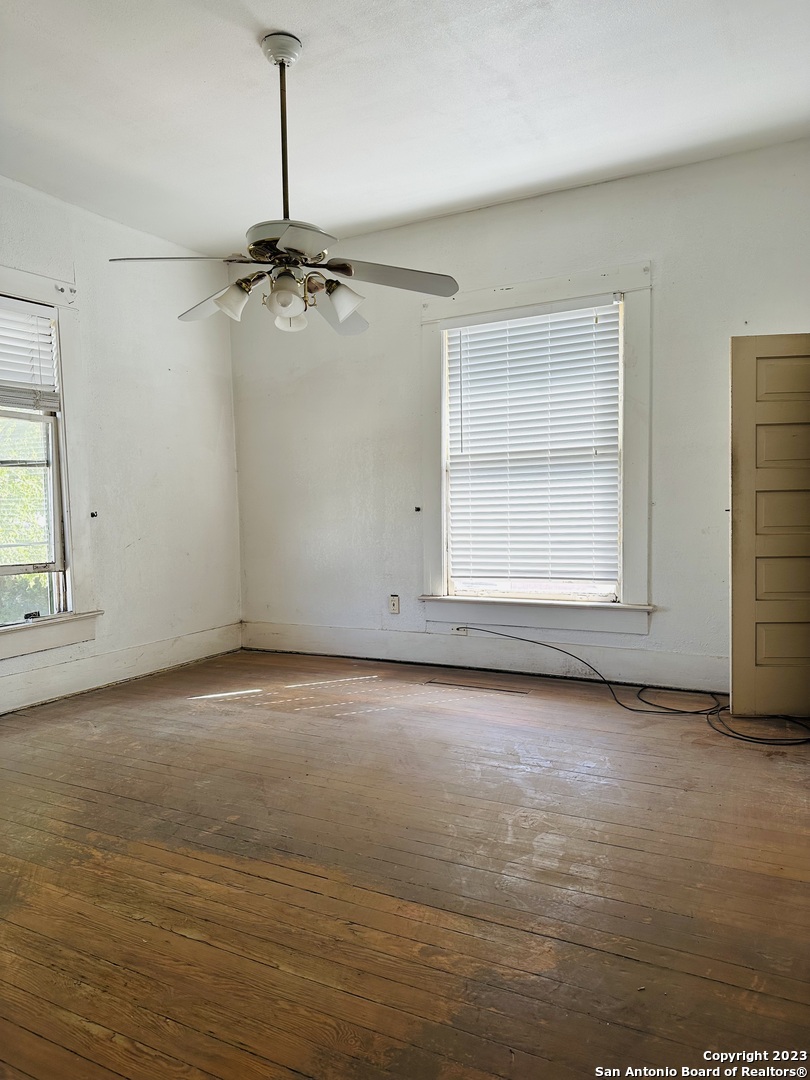 4104 S Presa Street San Antonio TX 78223