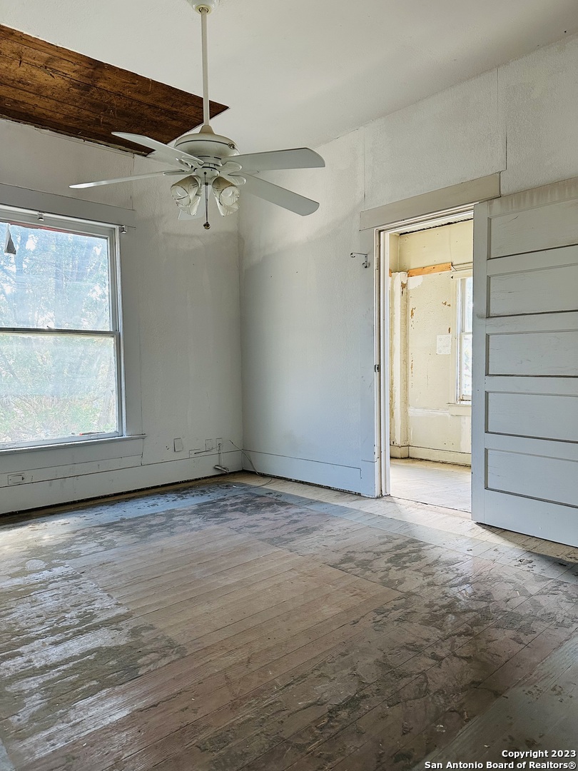 4104 S Presa Street San Antonio TX 78223