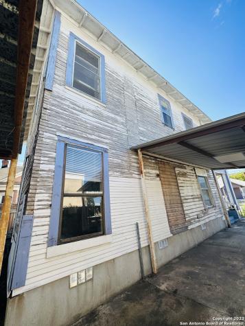 4104 S Presa Street San Antonio TX 78223