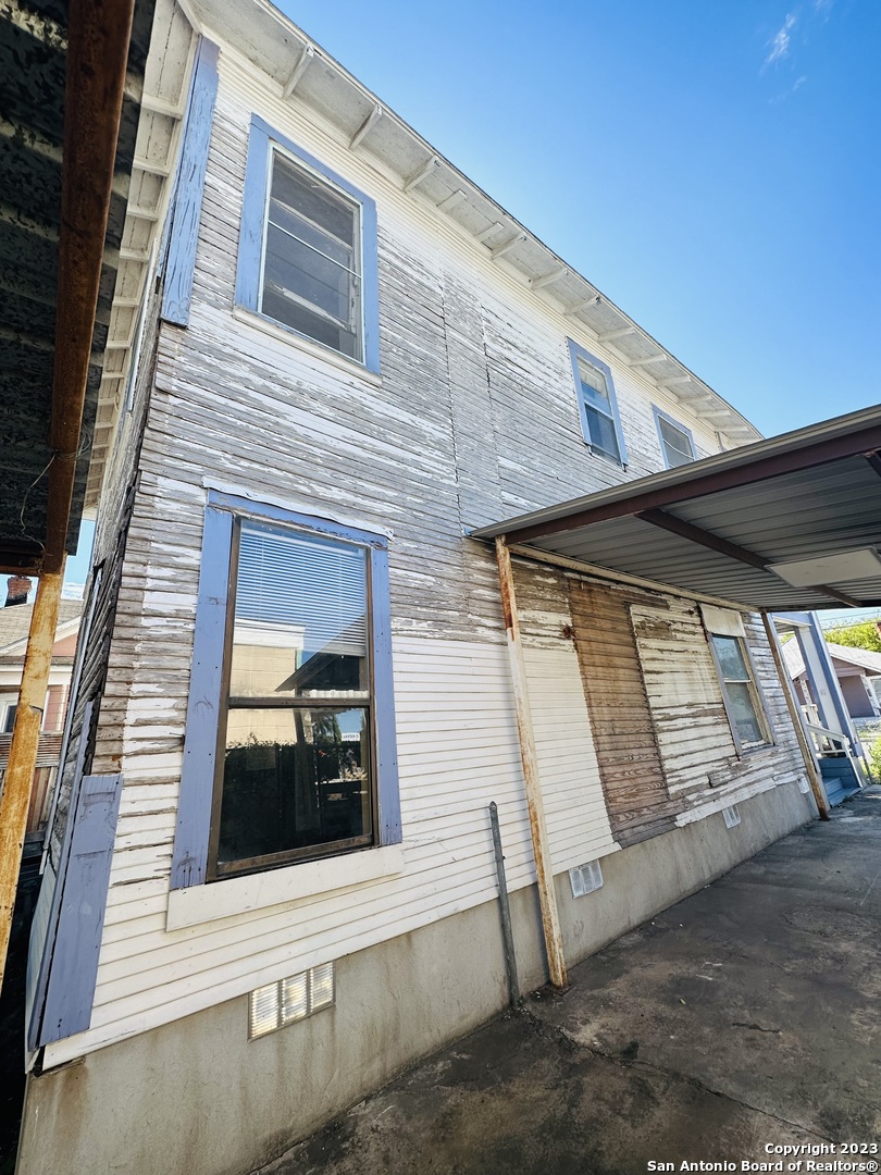 4104 S Presa Street San Antonio TX 78223