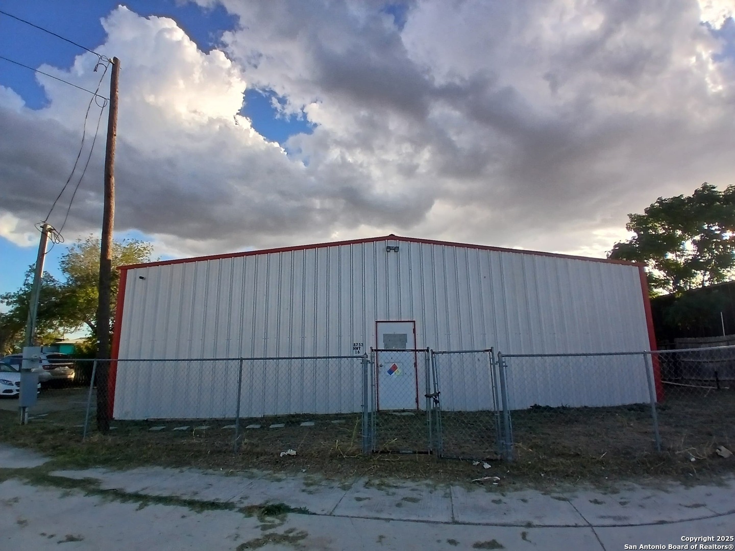 8753 State Highway 16 Poteet TX 78065