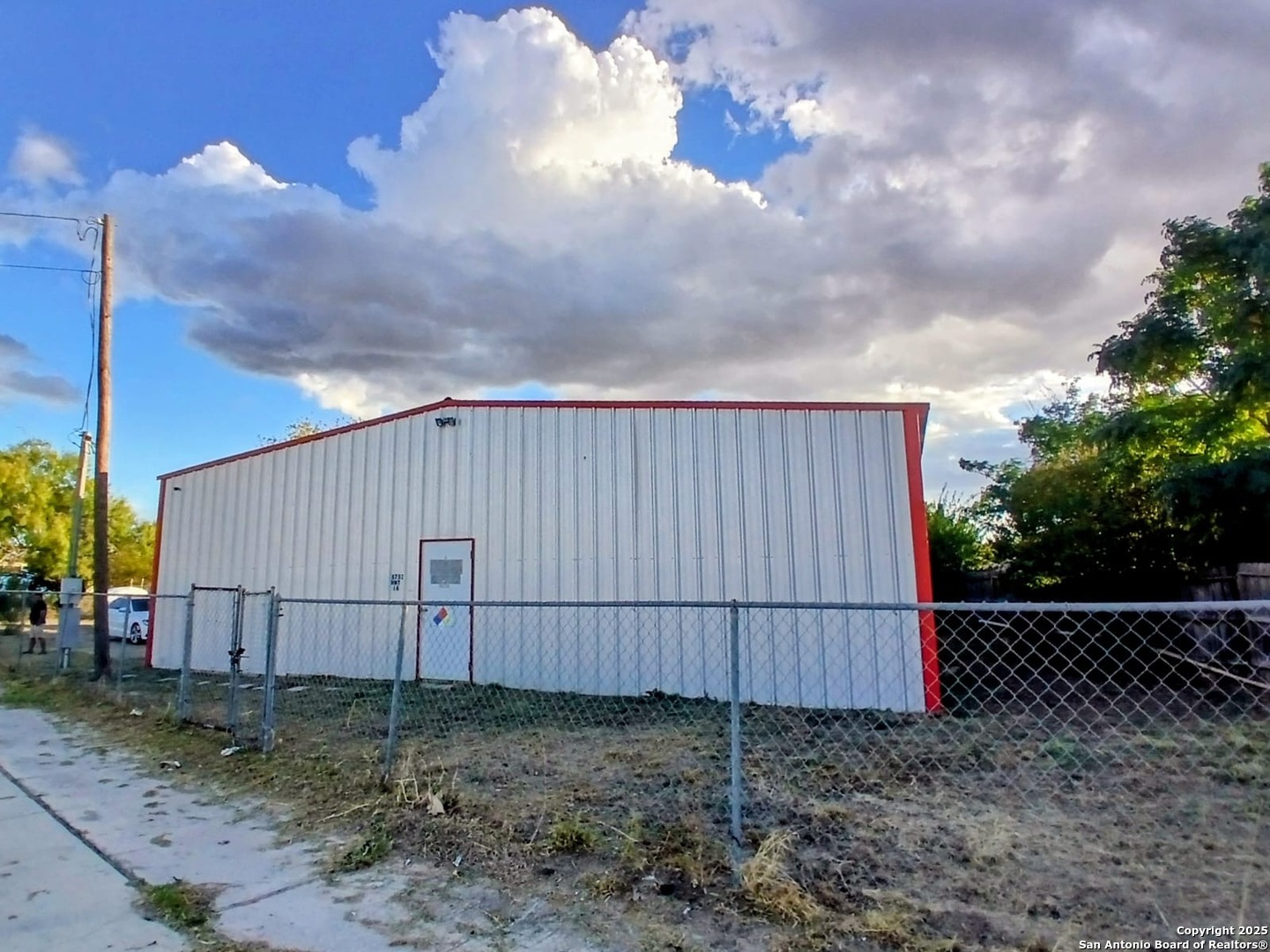 8753 State Highway 16 Poteet TX 78065