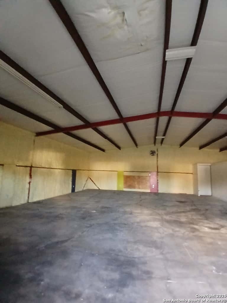 8753 State Highway 16 Poteet TX 78065