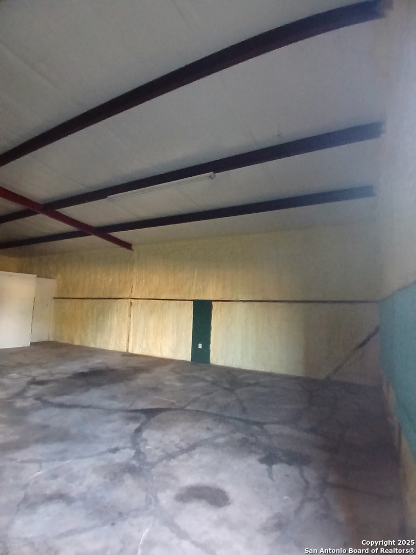 8753 State Highway 16 Poteet TX 78065