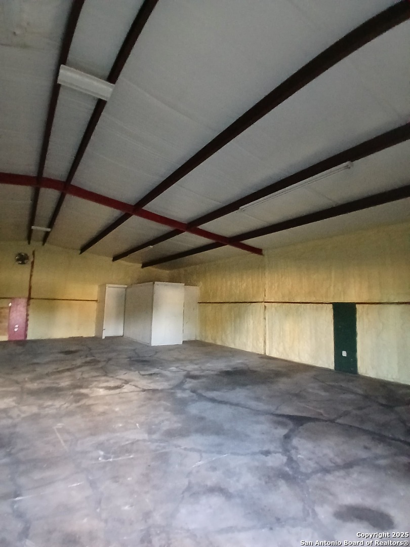 8753 State Highway 16 Poteet TX 78065