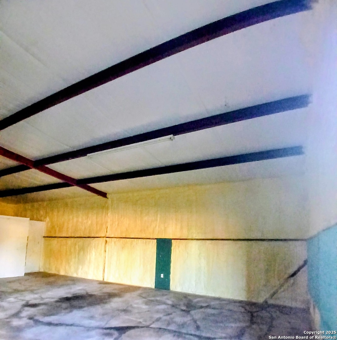 8753 State Highway 16 Poteet TX 78065