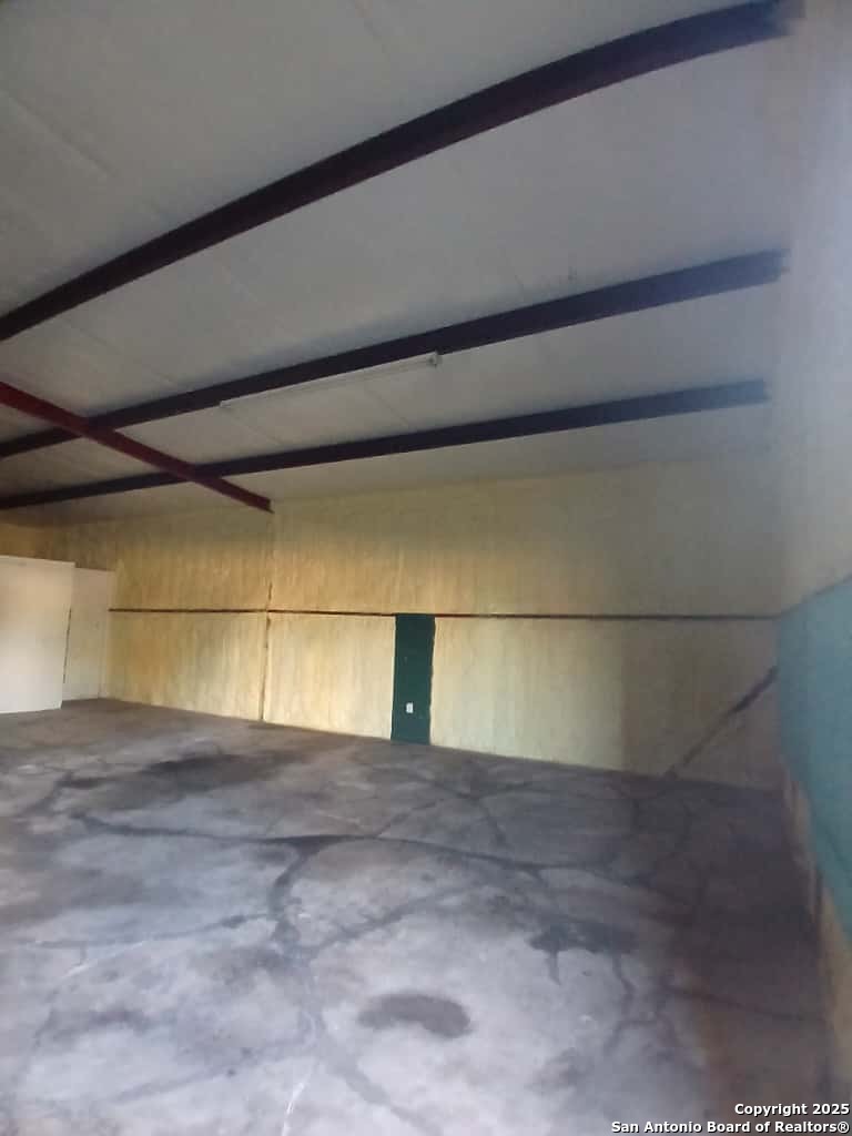 8753 State Highway 16 Poteet TX 78065